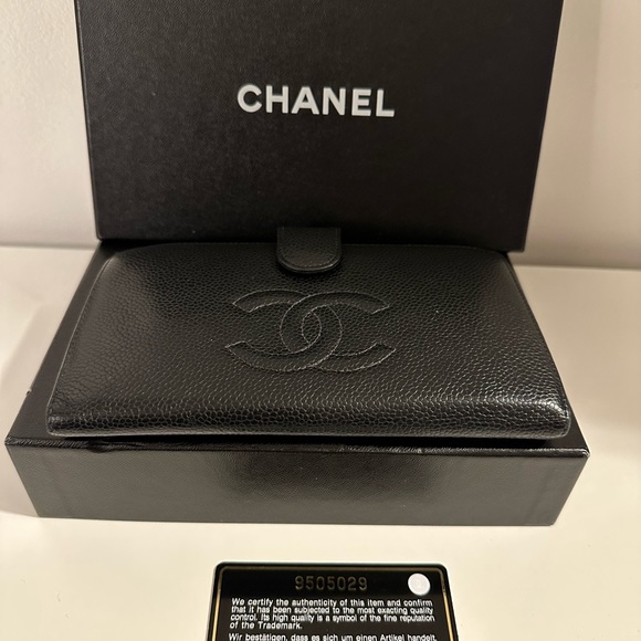 Sold for less @instagram - Picture 5 of 7